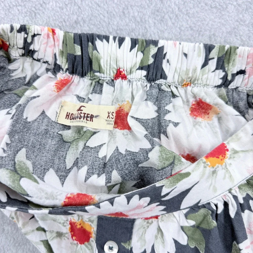 Hollister mini skirt